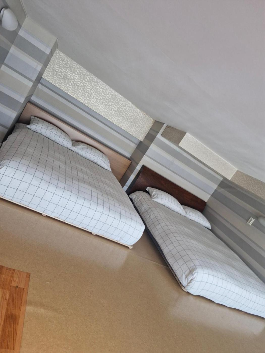 Hongdae Guesthouse2 1Min From Hongik Uni Station Exit #1 Seoel Buitenkant foto